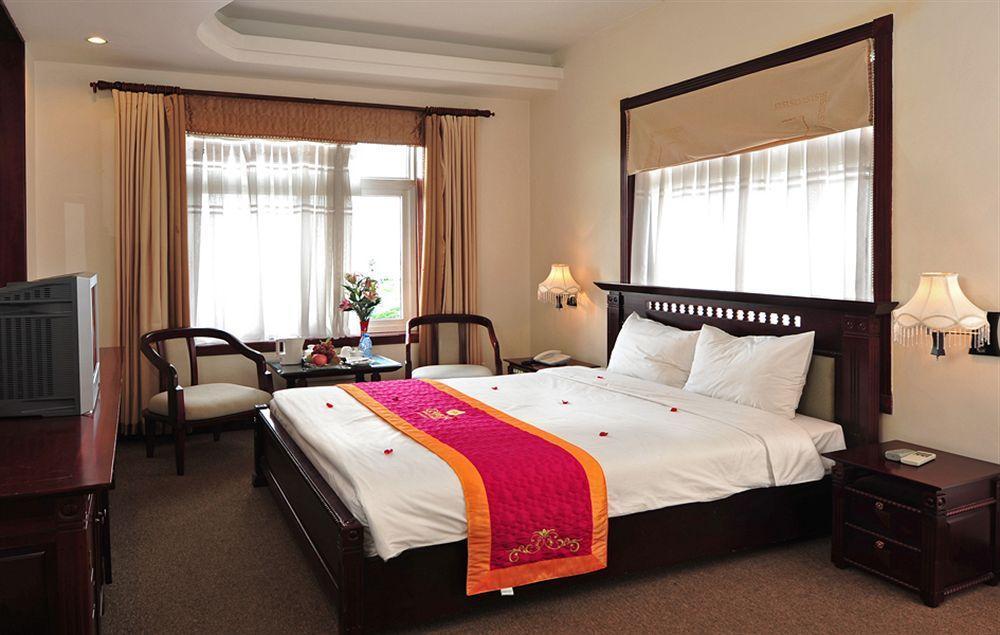 Camela Hotel & Resort Hai Phong Buitenkant foto