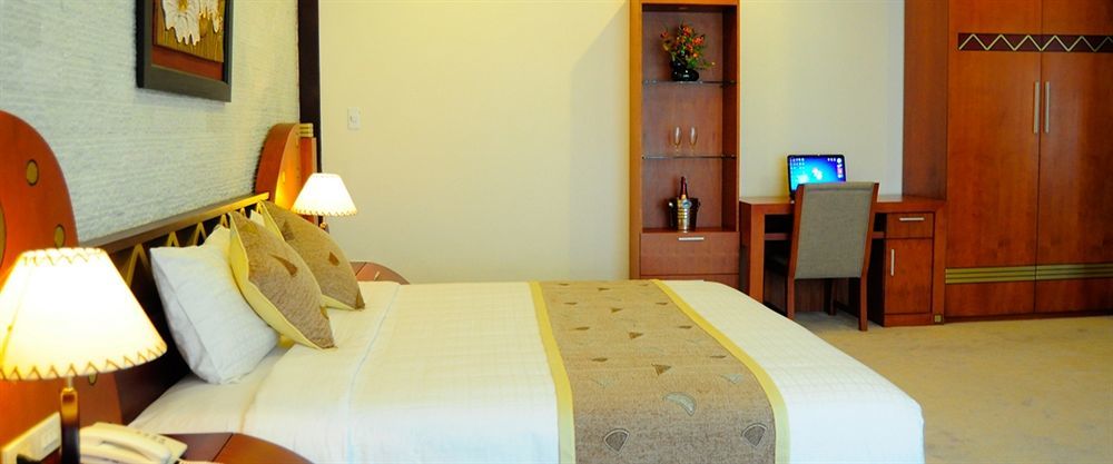 Camela Hotel & Resort Hai Phong Buitenkant foto