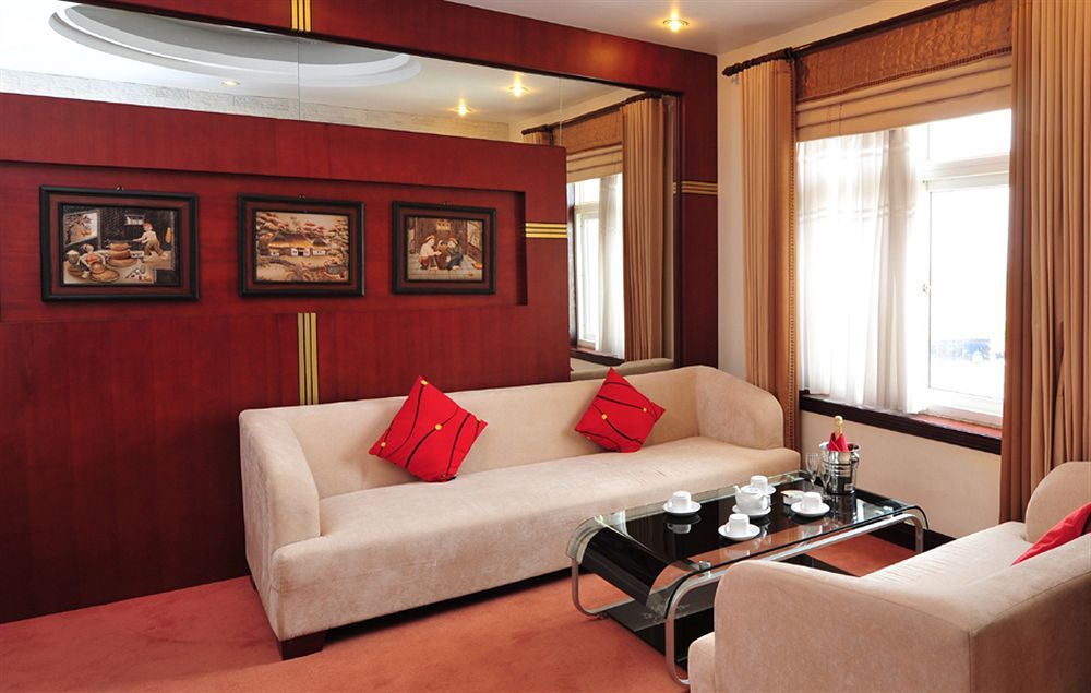 Camela Hotel & Resort Hai Phong Buitenkant foto